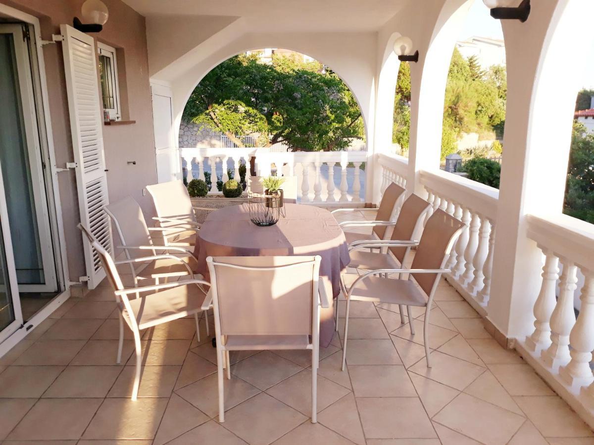 Villa Mihaela - Apartment Ika Cesarica Εξωτερικό φωτογραφία