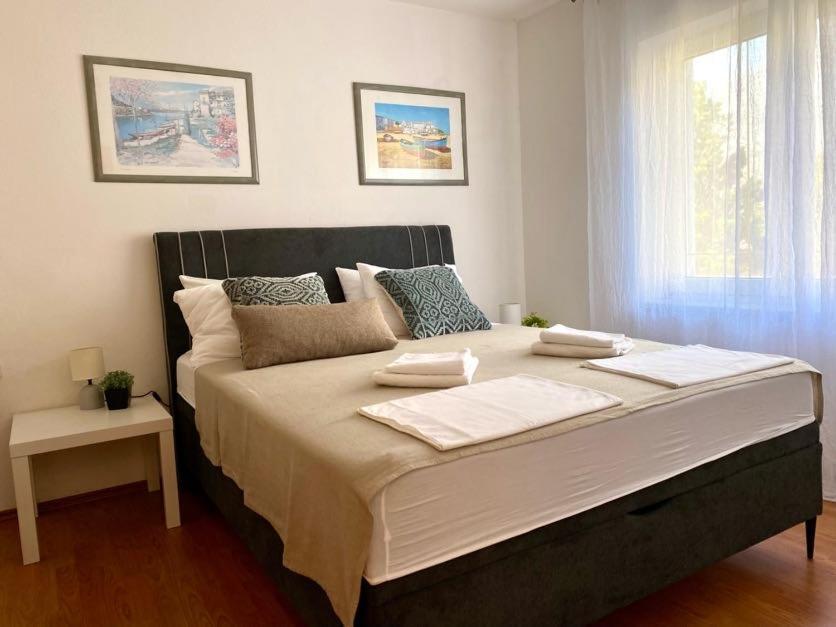 Villa Mihaela - Apartment Ika Cesarica Εξωτερικό φωτογραφία