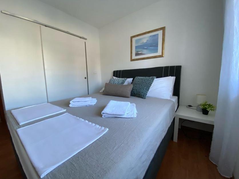 Villa Mihaela - Apartment Ika Cesarica Εξωτερικό φωτογραφία